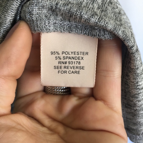 Philosophy gray cold shoulder top S - Picture 4 of 6